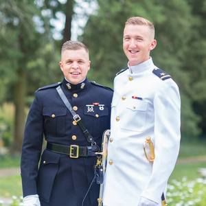 Meet your Posher, Thomas